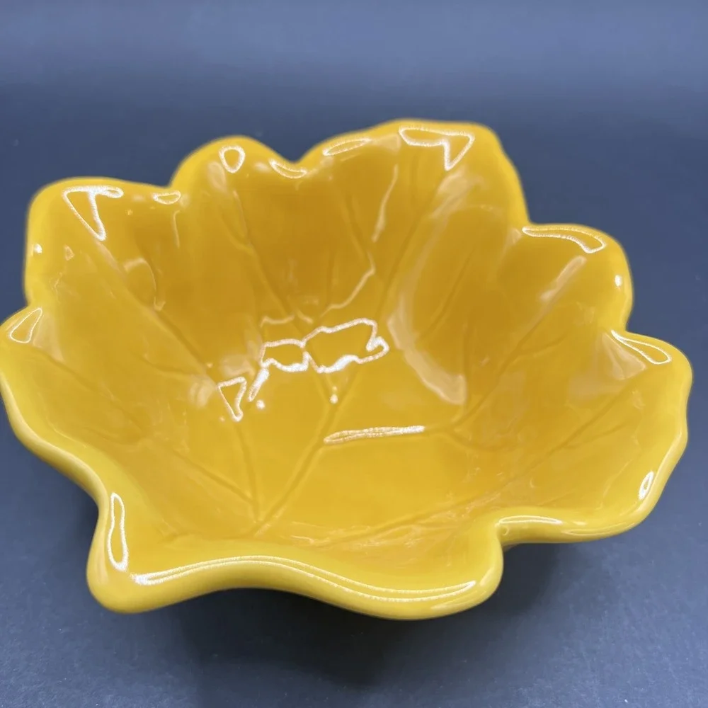 Ashland Maple Leaf‎ Footed Bowl Dish Yellow Ceramic
